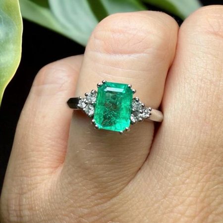 Super Bright 1.60ct Colombian Emerald 18k Solid Gold Ring with Diamonds