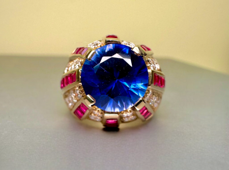 Royal 18k solid gold 15gr Pinky Ring with 0.60ct Diamonds, 0.60ct Rubies, 15.2gr